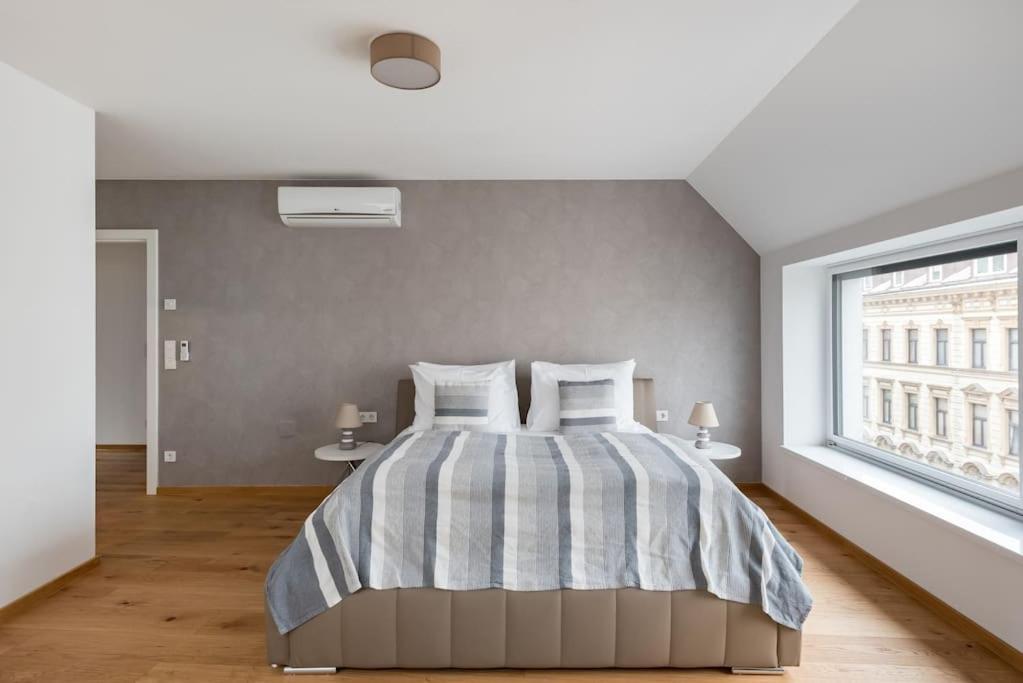 Apartment 12 Panorama Design *